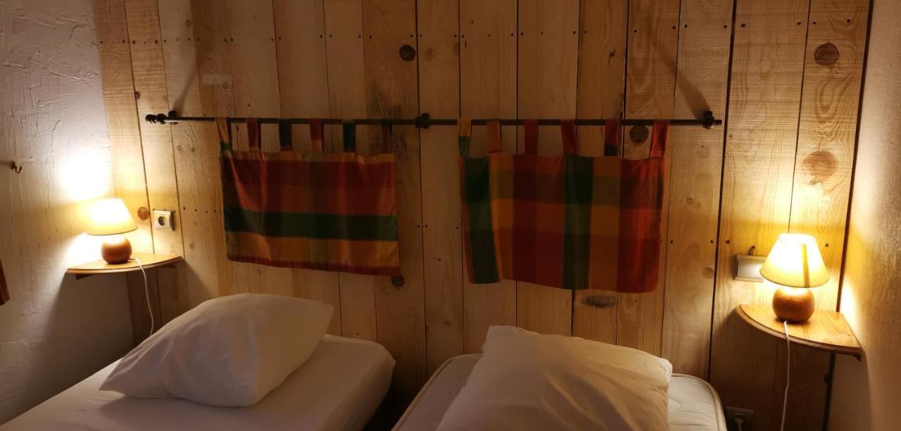 Gites Les Grandes Voies - Cle Vacances Le Ménil Exteriör bild